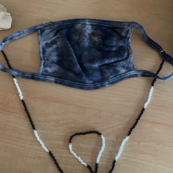 NWT black & blue tie dye mask & mask chain - Picture 2 of 4